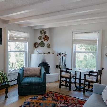 Tesuque Outpost Casita H Views In Holiday home